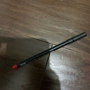 Mac Lip Pencil "Ruby Woo"